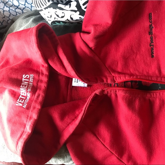 Vetments 2018 free hugs hoodie